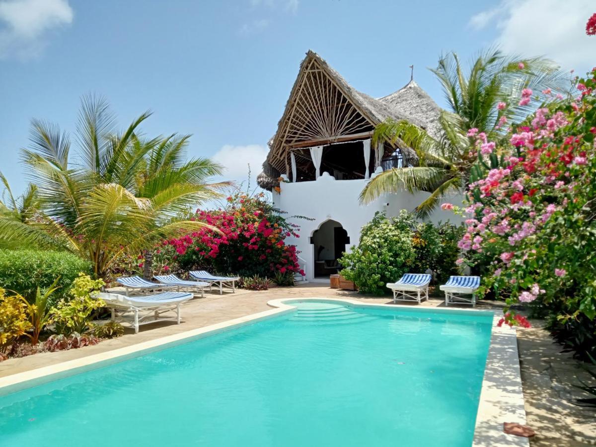 Huhuru House Watamu Exteriör bild