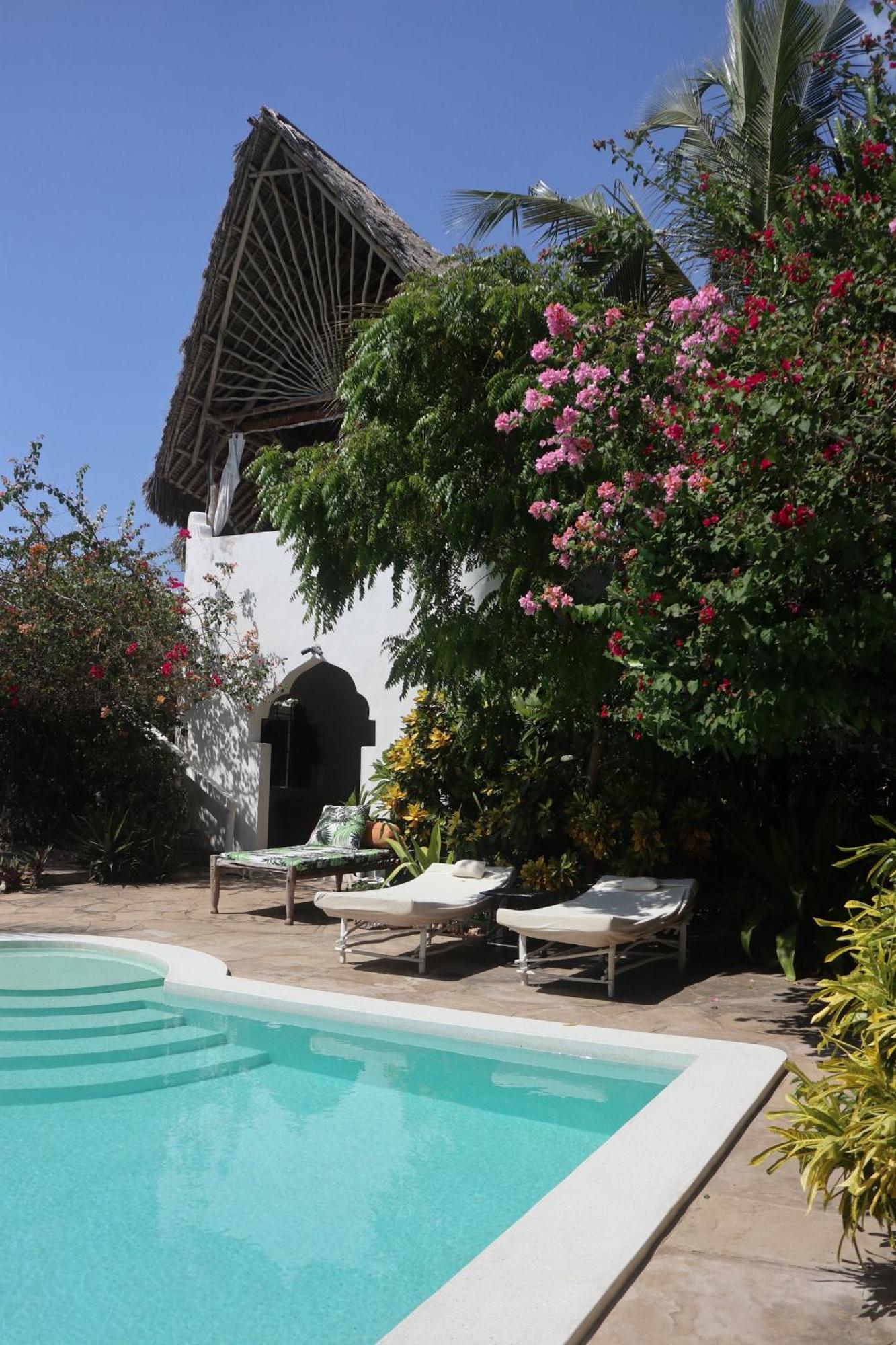 Huhuru House Watamu Exteriör bild