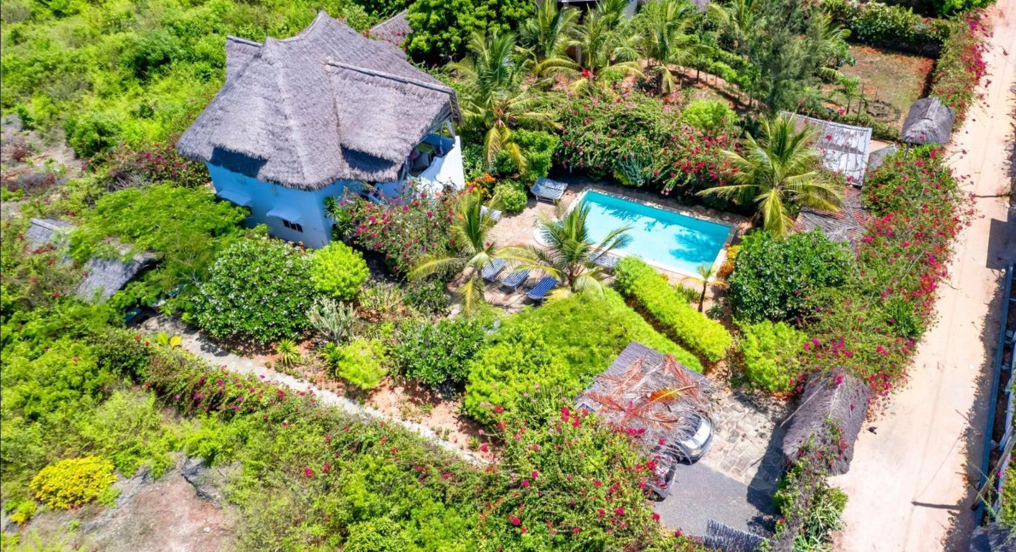 Huhuru House Watamu Exteriör bild