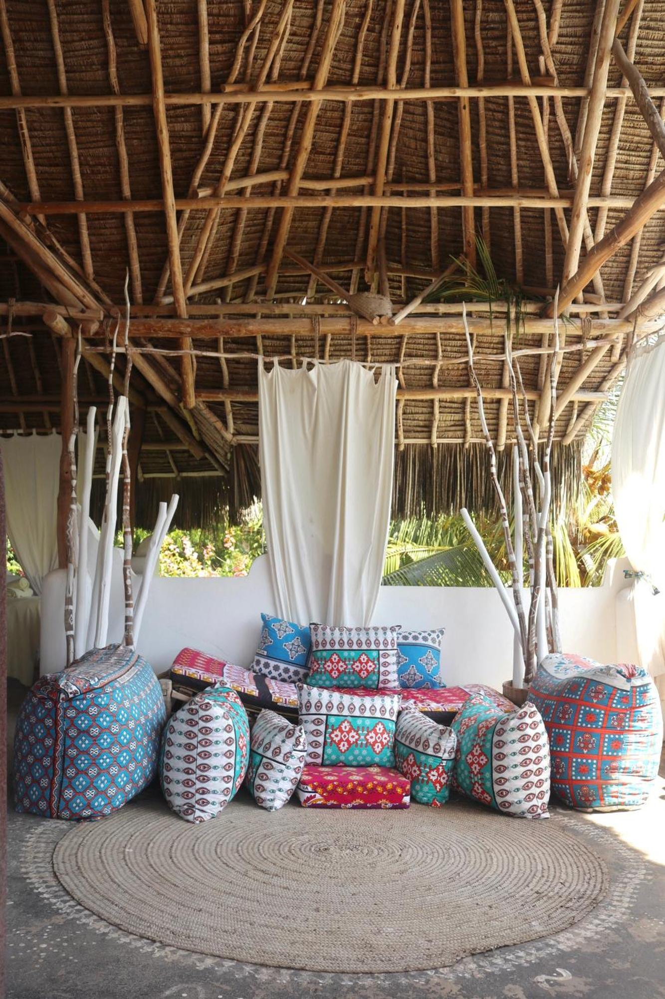 Huhuru House Watamu Exteriör bild